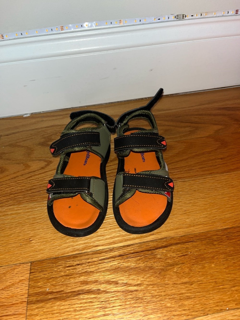 Green boy sandals, size 10C, great condition